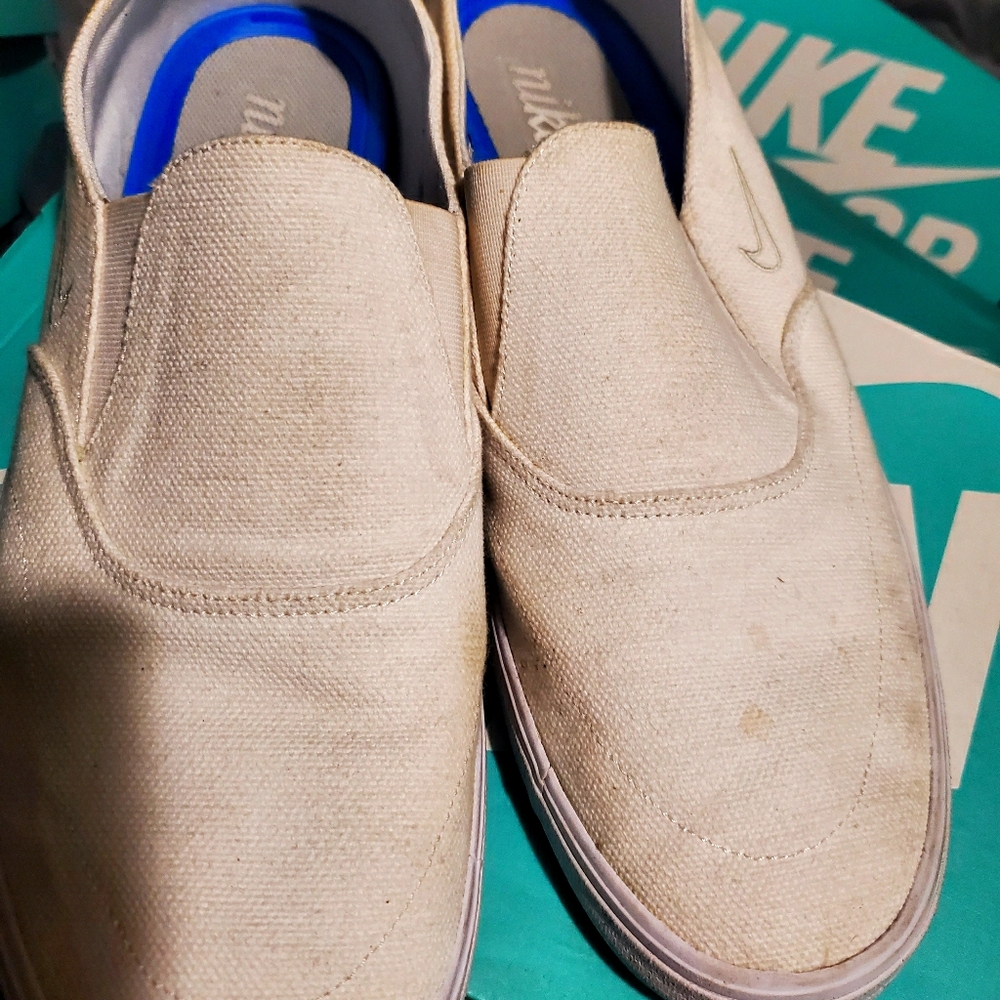White nike Sb slip ons(rare)